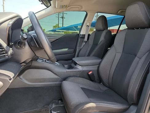 Used 2023 Subaru Outback Premium AWD/4WD image 12