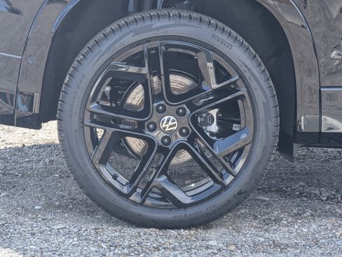 New 2026 Volkswagen Tiguan SE R-Line AWD/4WD image 5