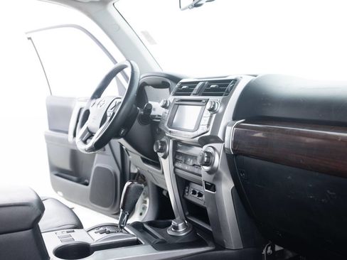 Used 2019 Toyota 4Runner 4WD image 27