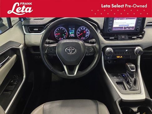 Used 2019 Toyota RAV4 XLE Premium FWD image 18