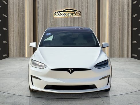 Used 2023 Tesla Model X image 4