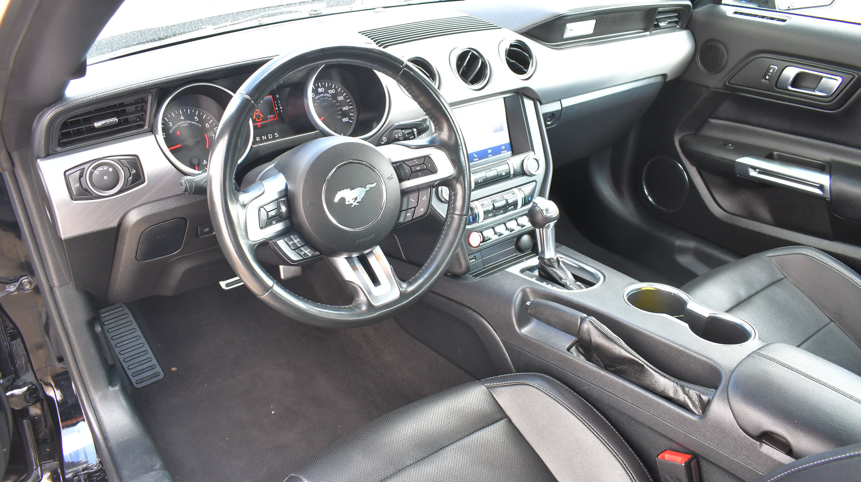 Used 2023 Ford Mustang Premium RWD image 10