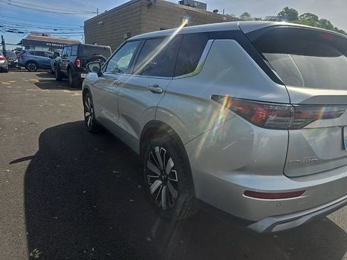 Used 2025 Mitsubishi Outlander SE AWD/4WD image 7