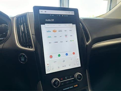 Used 2022 Ford Edge SEL w/ Convenience Package image 22