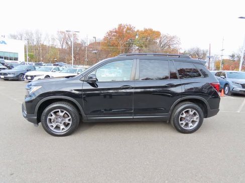 Certified 2022 Honda Passport TrailSport image 3