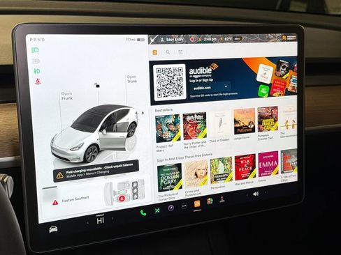 Used 2025 Tesla Model Y Long Range image 29