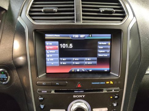 Used 2016 Ford Explorer Sport w/ Equipment Group 401A AWD/4WD image 25