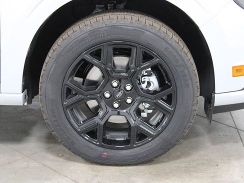 New 2026 Ford Maverick Lobo AWD/4WD image 11