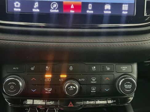 Used 2023 Dodge Durango GT RWD image 24