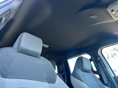 Used 2025 Toyota Tacoma TRD Off-Road image 15