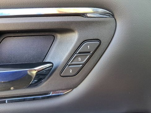 Used 2022 RAM 1500 Limited w/ Body Color Bumper Group image 21