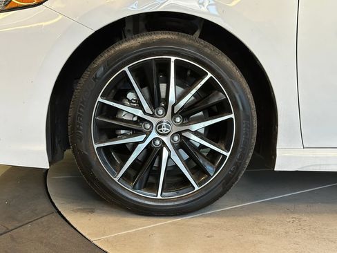 Used 2024 Toyota Camry SE w/ Cold Weather Package FWD image 25
