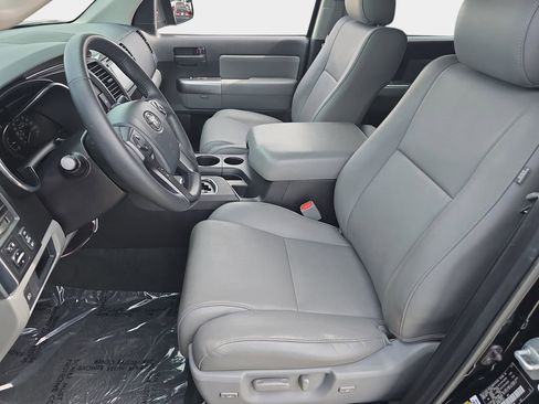 Used 2019 Toyota Sequoia SR5 w/ Premium Package RWD image 19