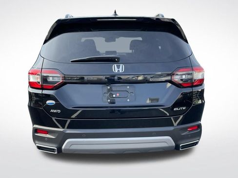Used 2025 Honda Pilot Elite image 4