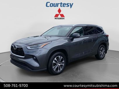 Used 2021 Toyota Highlander XLE