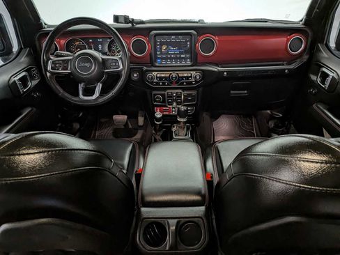 Used 2023 Jeep Wrangler Unlimited Rubicon w/ Cold Weather Group image 16