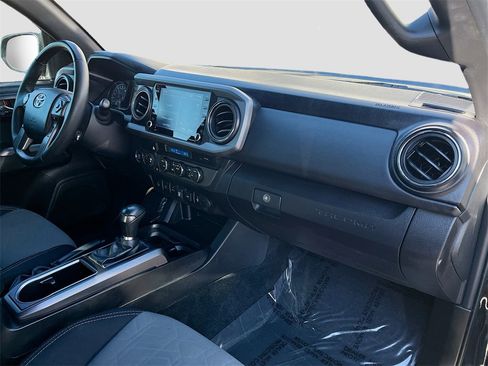 Used 2023 Toyota Tacoma TRD Off-Road image 26