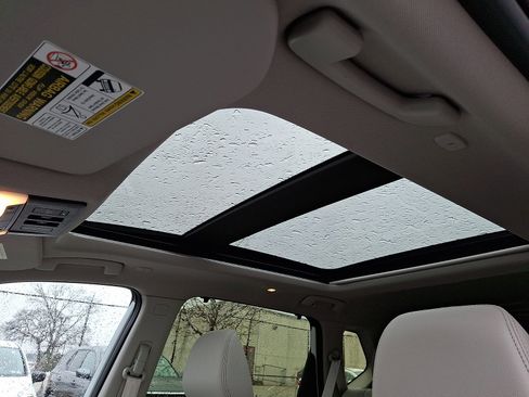 Used 2024 Nissan Rogue SL w/ SL Premium Package image 14