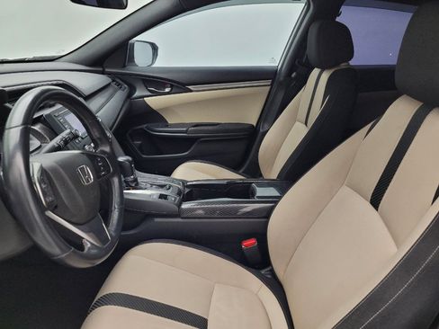 Used 2018 Honda Civic Sport image 17