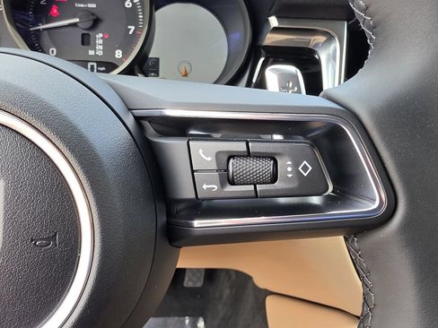New 2026 Porsche Macan AWD/4WD image 32