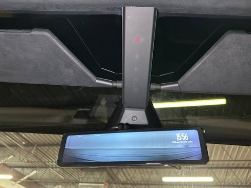 Used 2024 Tesla Cybertruck AWD Crew Cab image 39