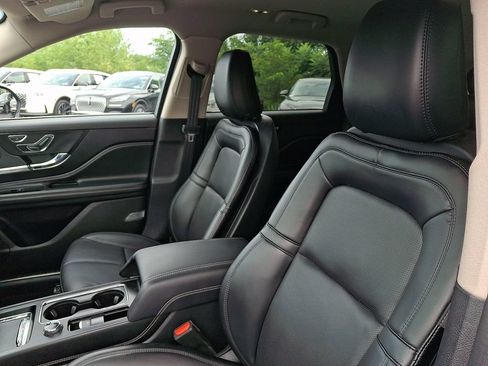Certified 2023 Lincoln Corsair AWD w/ Equipment Group 101A image 14
