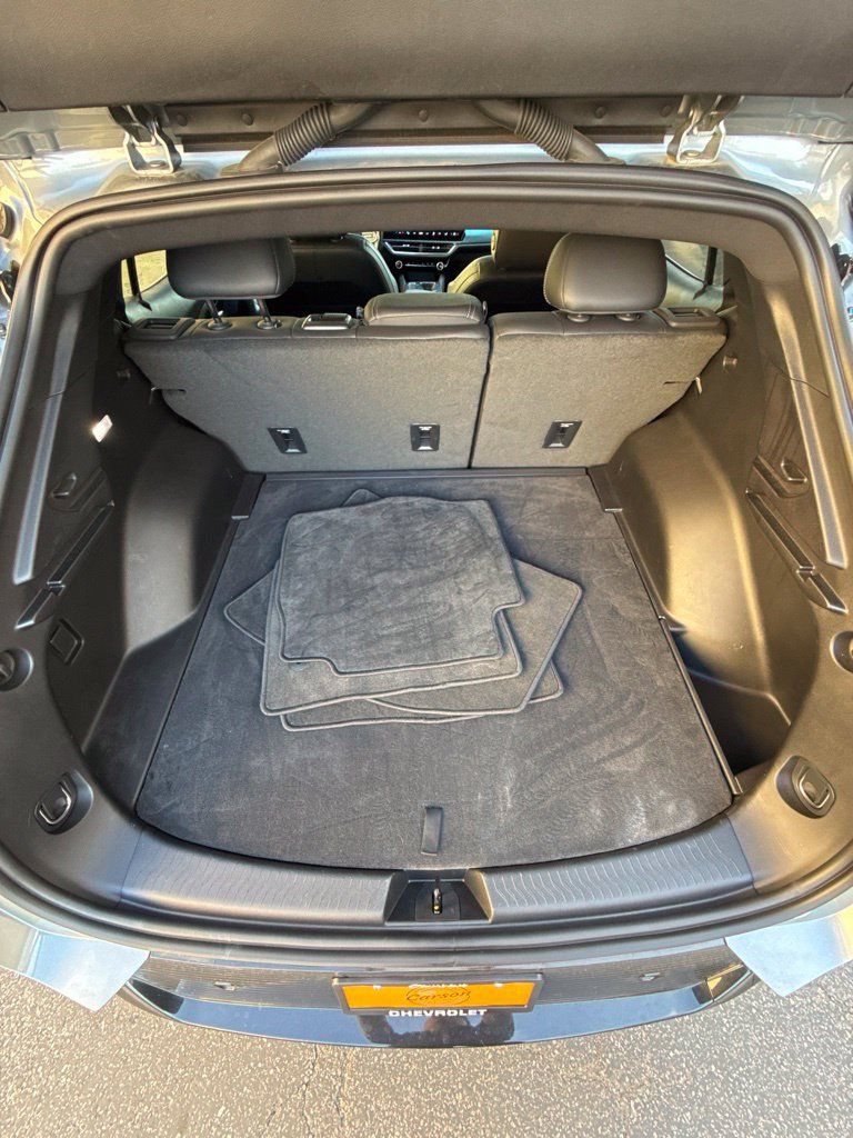 Used 2024 Chevrolet Equinox EV LT w/ LPO, Blackout Package FWD image 27