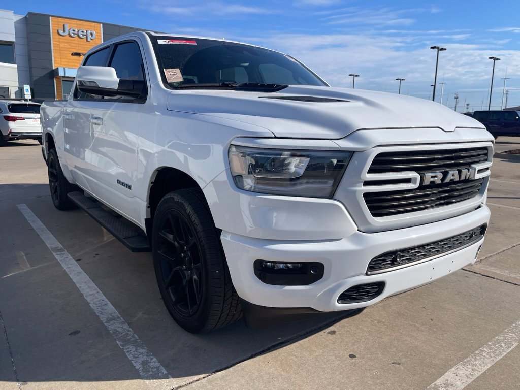 Used 2023 RAM 1500 Laramie AWD/4WD image 3