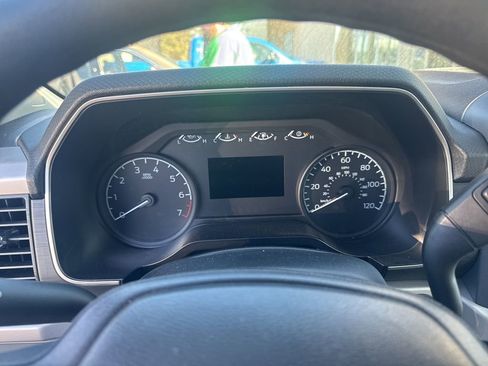 Used 2023 Ford F150 XLT image 11