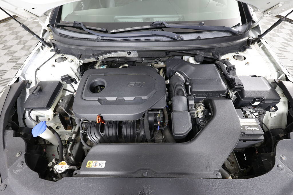 Used 2016 Hyundai Sonata Sport w/ Option Group 1V FWD image 39