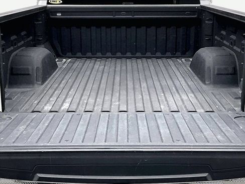 Used 2024 Chevrolet Silverado 1500 RST w/ Z71 Off-Road Package AWD/4WD image 18