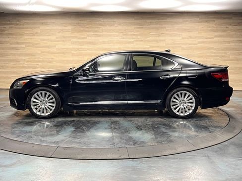 Used 2017 Lexus LS 460 w/ Comfort Package RWD image 23