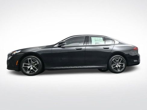 New 2026 BMW 540i xDrive w/ Premium Package AWD/4WD image 37