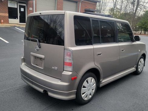 Used 2006 Scion xB image 5