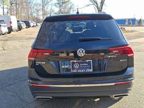Used 2021 Volkswagen Tiguan SE image 9