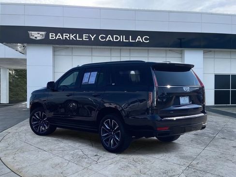 Used 2022 Cadillac Escalade Sport w/ Touring Package image 5