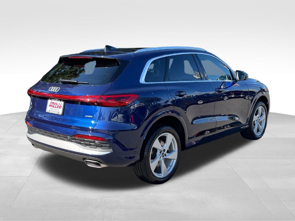 Used 2025 Audi Q5 Premium w/ Premium Plus AWD/4WD image 9