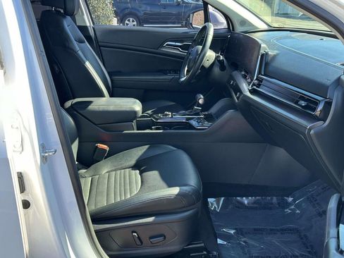 Used 2023 Kia Sportage SX image 6
