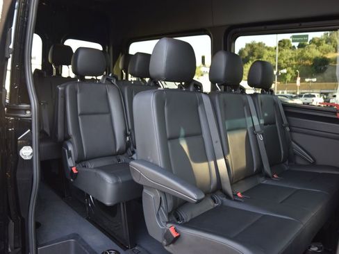 Used 2023 Mercedes-Benz Sprinter 2500 image 15