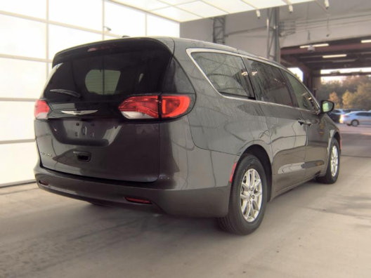 Used 2023 Chrysler Voyager LX FWD image 2