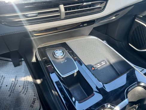Certified 2025 Buick Enclave Avenir AWD/4WD image 15