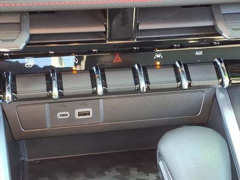 Used 2023 Chevrolet Colorado Z71 w/ Z71 Convenience Package 2 image 22