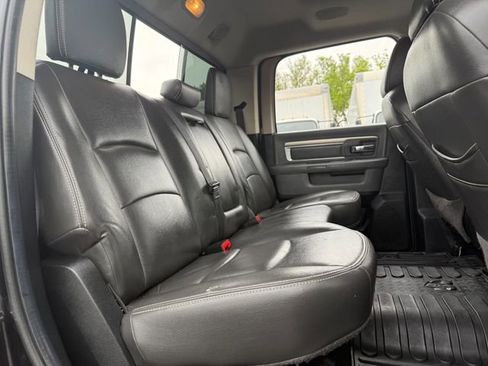 Used 2016 RAM 2500 Lone Star w/ Black Appearance Group image 13