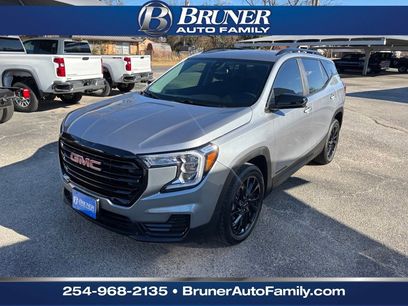 Used 2024 GMC Terrain SLE w/ Driver Convenience Package