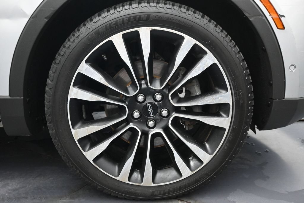 Used 2016 Lincoln MKX Reserve w/ Technology Package AWD/4WD image 34
