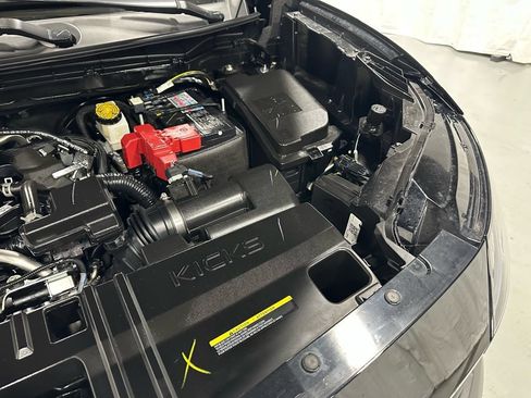 Used 2025 Nissan Kicks SV AWD/4WD image 61