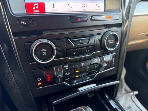 Used 2017 Ford Explorer XLT w/ Equipment Group 202A image 38