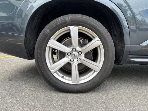 Used 2022 Volvo XC90 T5 Momentum AWD/4WD image 12