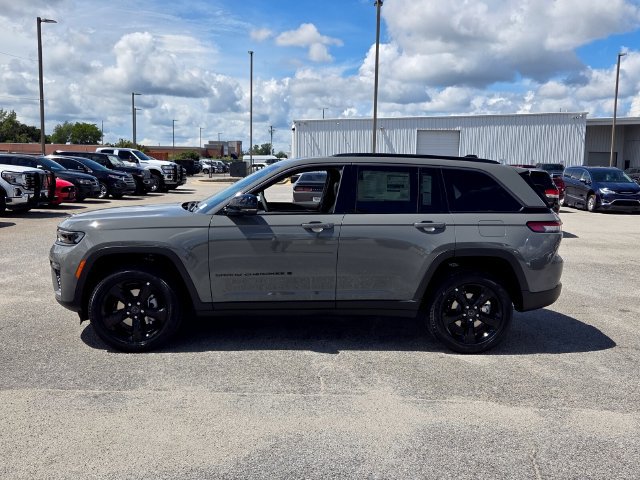 New 2027 Jeep Grand Cherokee Limited AWD/4WD image 4