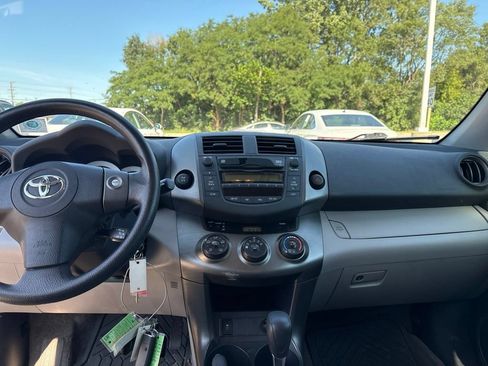 Used 2011 Toyota RAV4 4WD w/ Base L4 Extra Value Pkg image 20